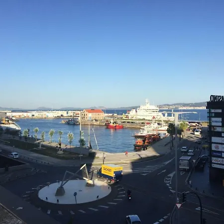 De La Luz Centrico En Nautico -parking アパート ヴィーゴ